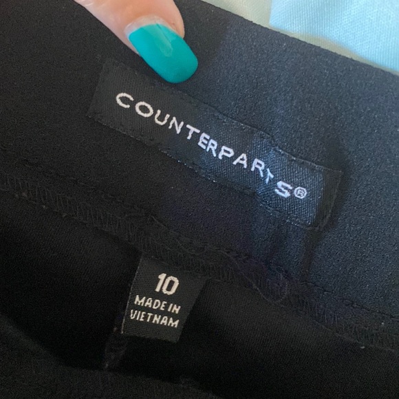 Counterparts Black Capri Pants |Size 10 - Picture 4 of 5